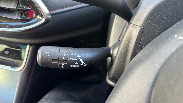 MG Hs 1.5 T-GDI Exclusive 5dr Petrol Hatchback